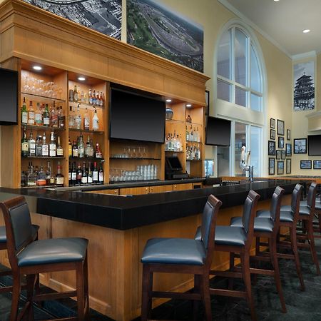 Hilton Indianapolis Hotel & Suites Екстер'єр фото