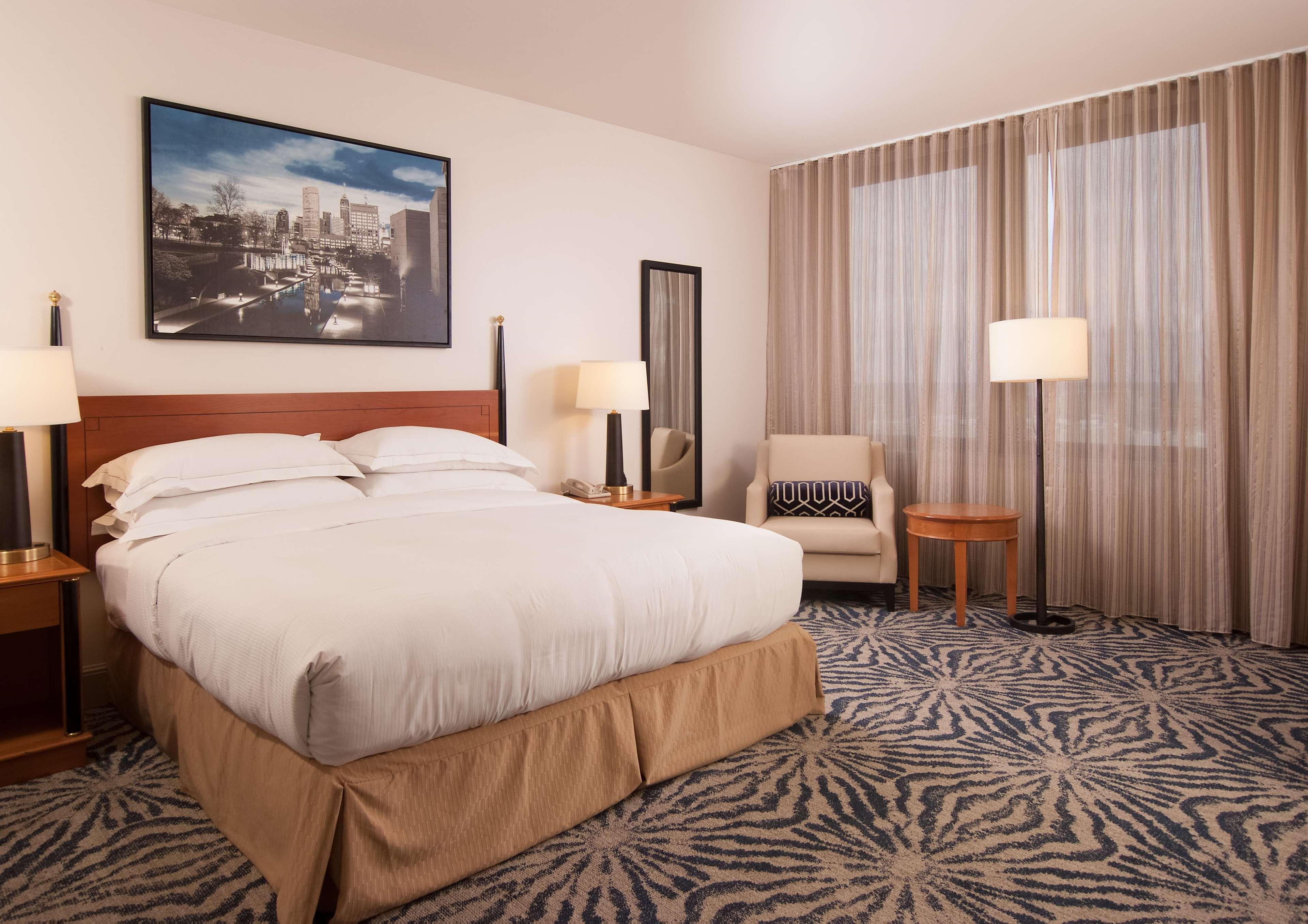 Hilton Indianapolis Hotel & Suites Екстер'єр фото