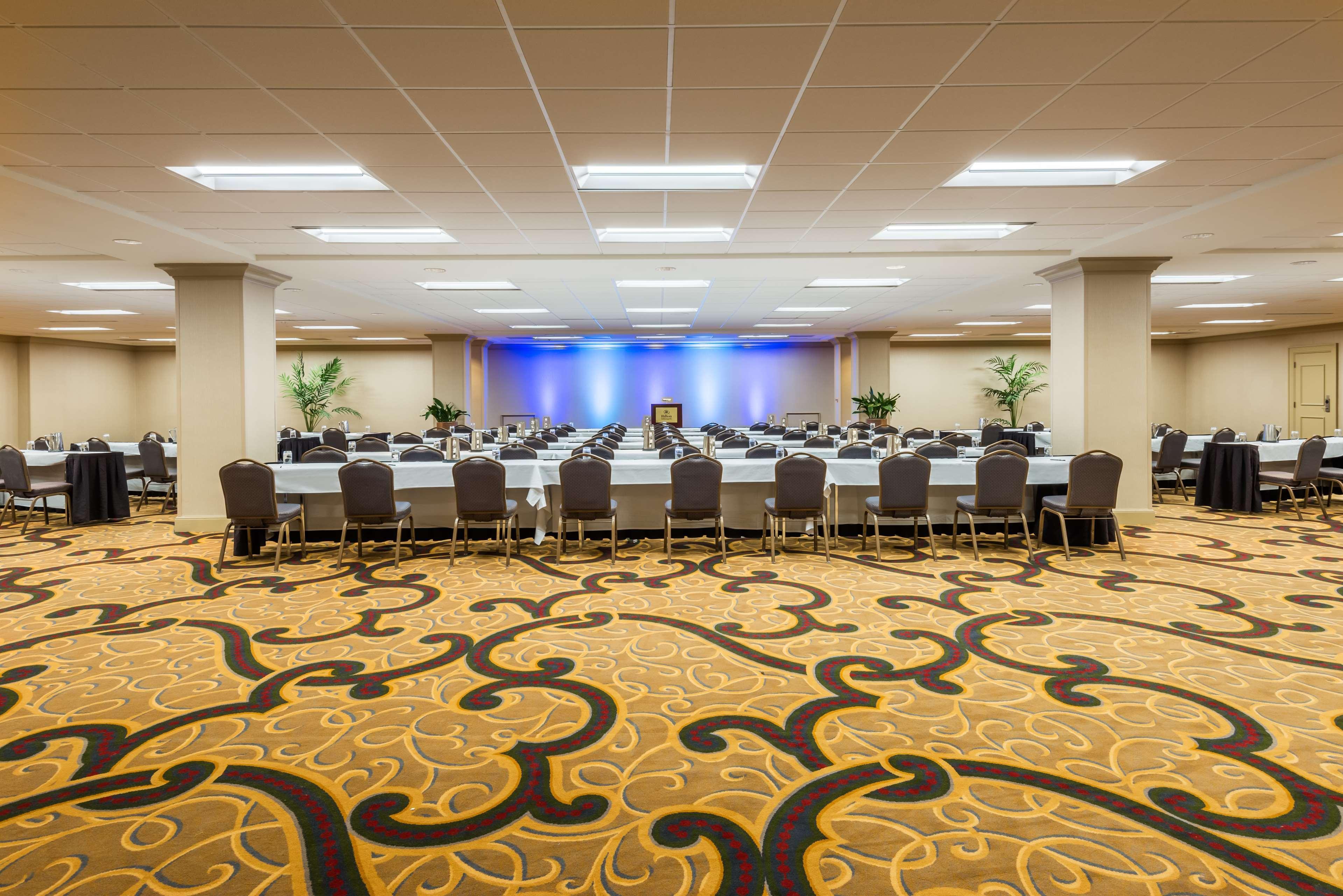 Hilton Indianapolis Hotel & Suites Екстер'єр фото