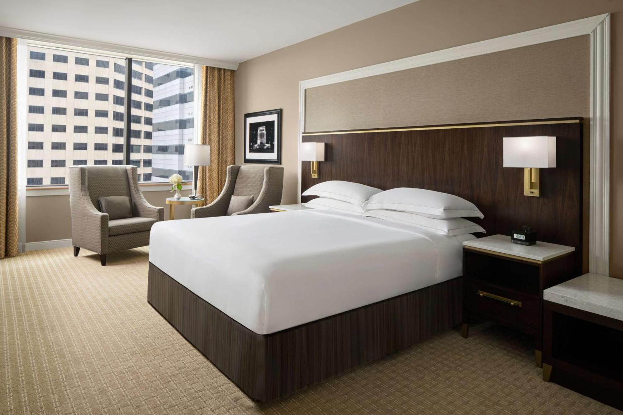 Hilton Indianapolis Hotel & Suites Екстер'єр фото