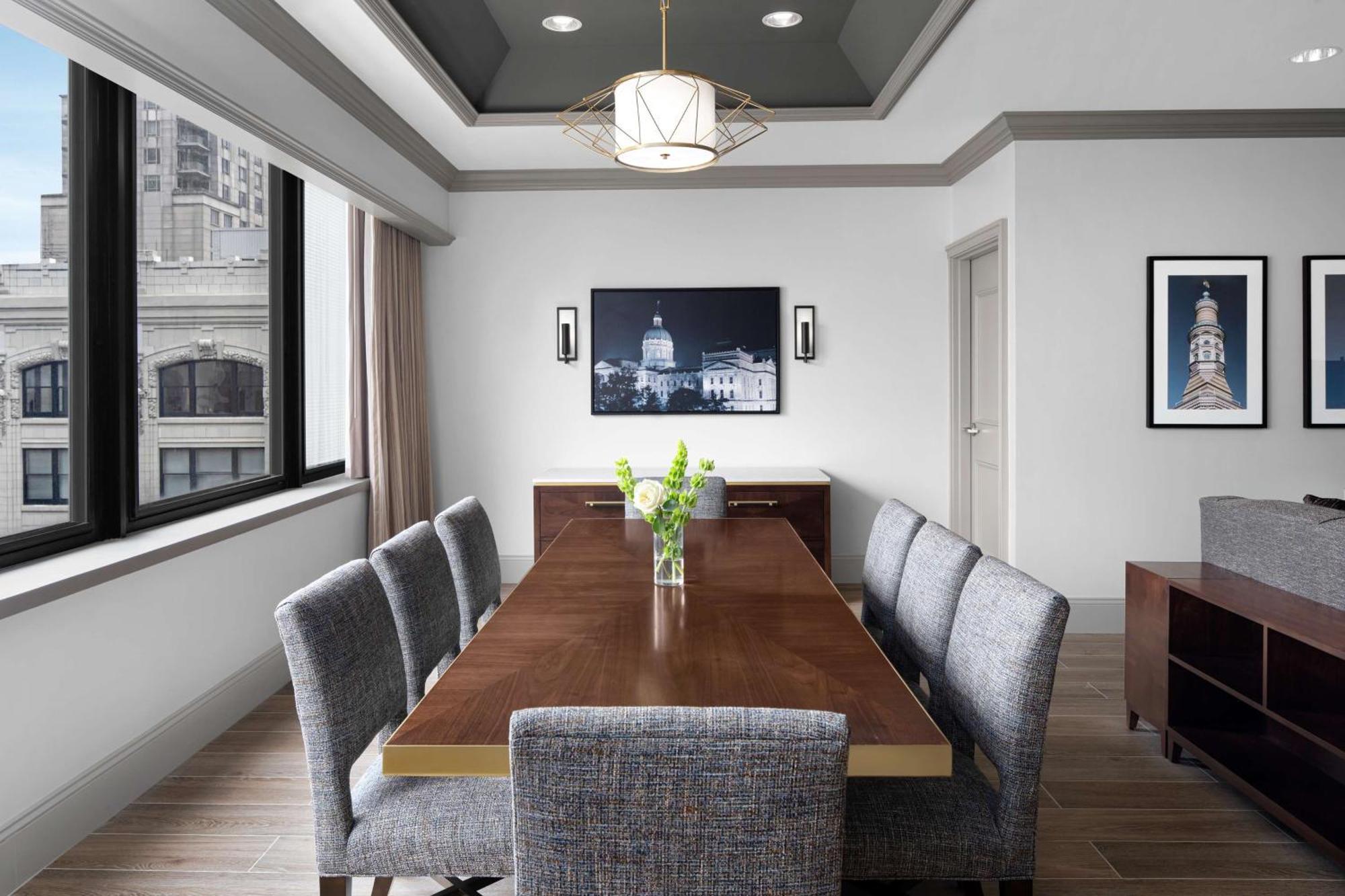 Hilton Indianapolis Hotel & Suites Екстер'єр фото