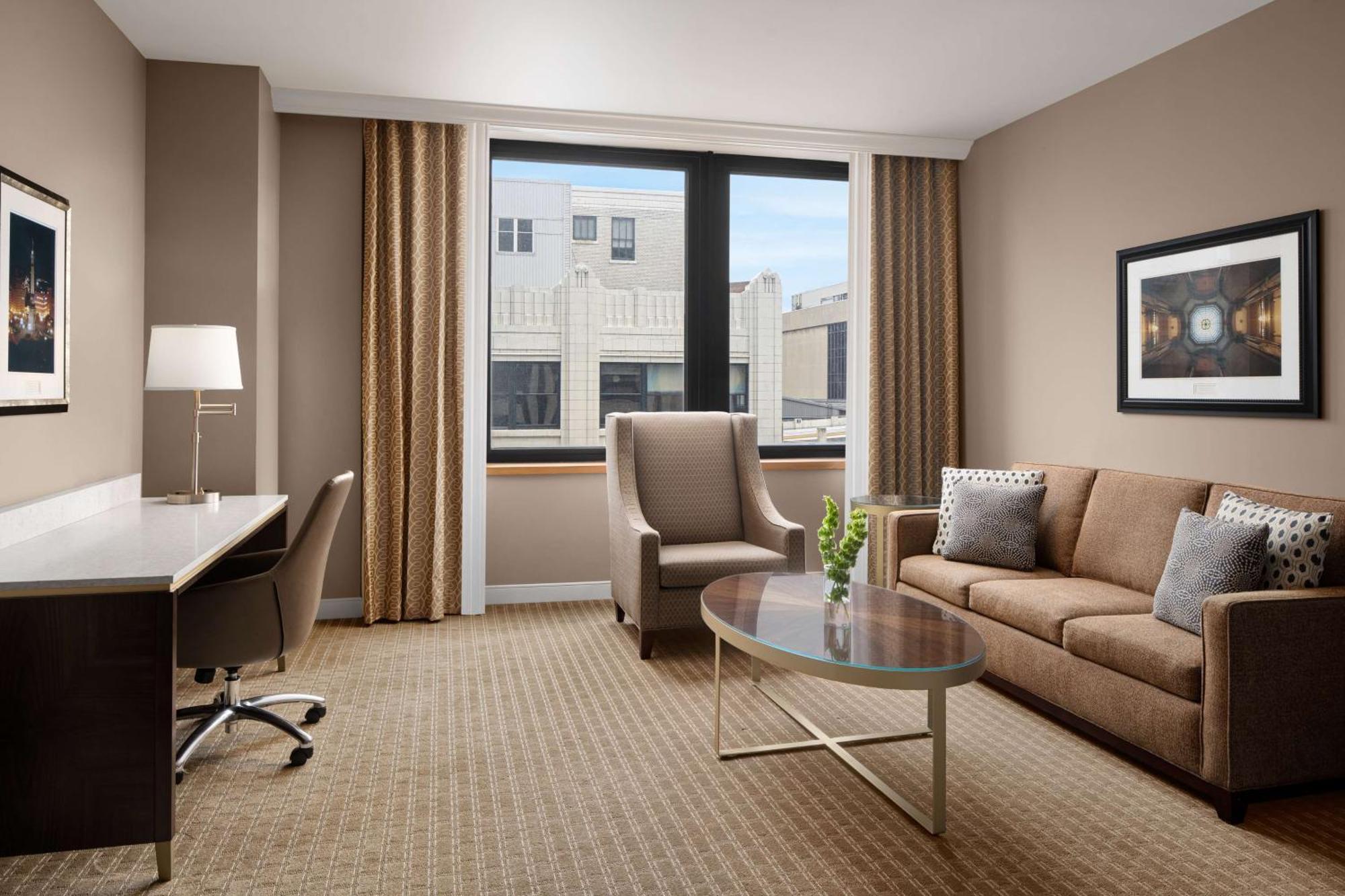 Hilton Indianapolis Hotel & Suites Екстер'єр фото