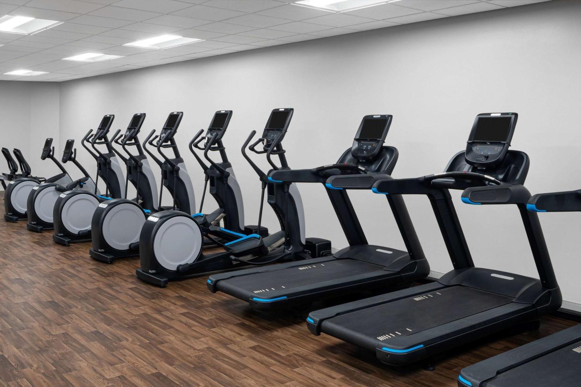 Hilton Indianapolis Hotel & Suites Екстер'єр фото